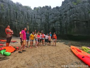 เกาะเขาใหญ่ ปราสาทหินพันยอด