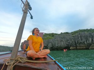 เกาะเขาใหญ่ ปราสาทหินพันยอด
