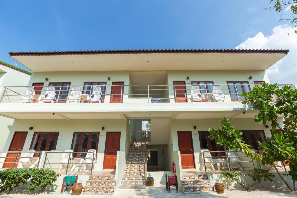Air Villa Thumbnail 6