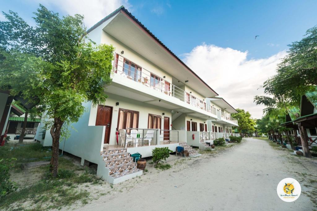 แพ็กเกจห้องครอบครัว เดินทาง 2วัน 1คืน Varin Beach Resort