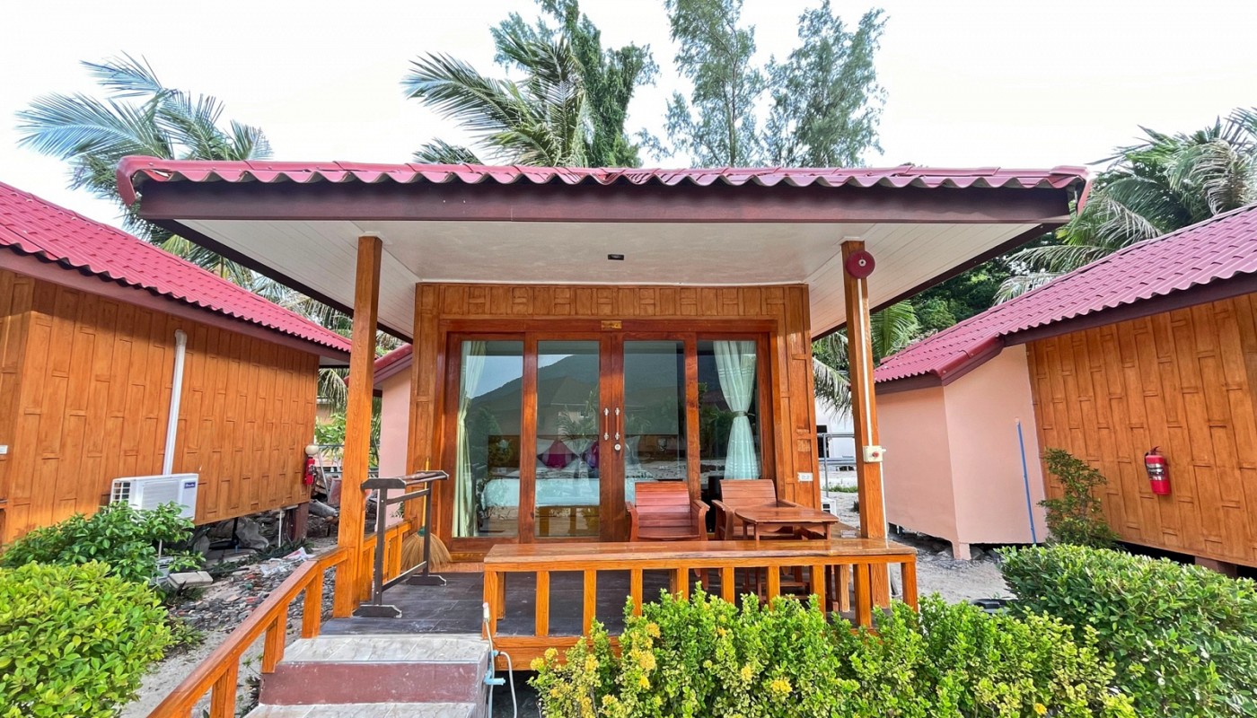 Superior Bungalow Thumbnail 6