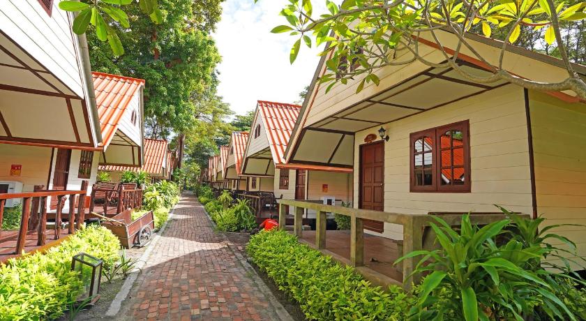 Deluxe Bungalow