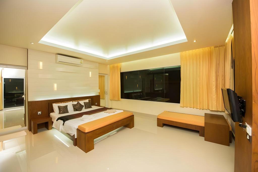 Grand Garden View