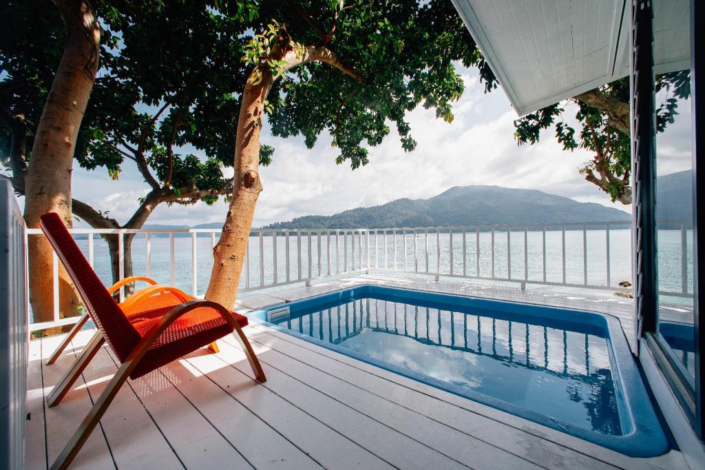 Honeymoon Ocean Front