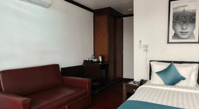 Superior Room Thumbnail 3